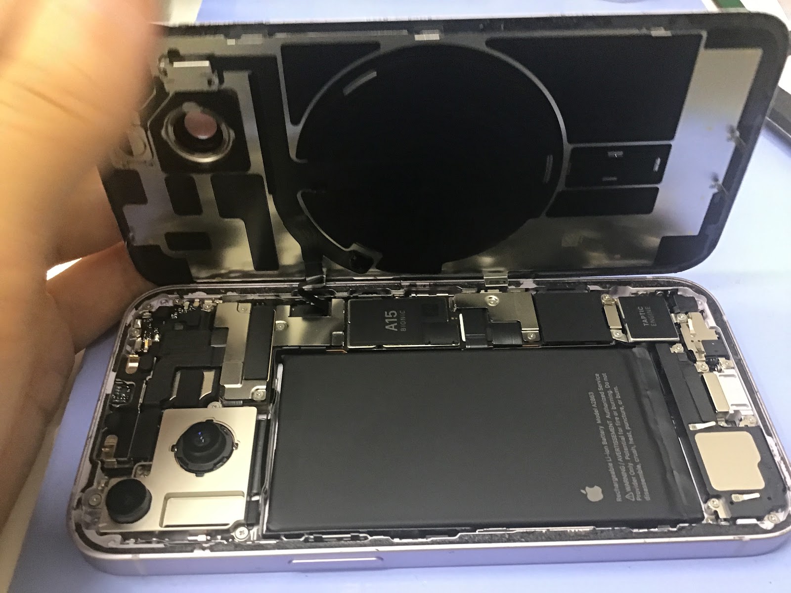 iPhone14バッテリー修理　データをそのまま・最短即日修理のスマホ修理工房秋津店にご相談ください！